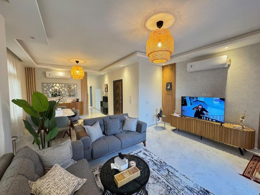 Luxury 3Br Apartment West Somid, Giza 6th of October City ภายนอก รูปภาพ