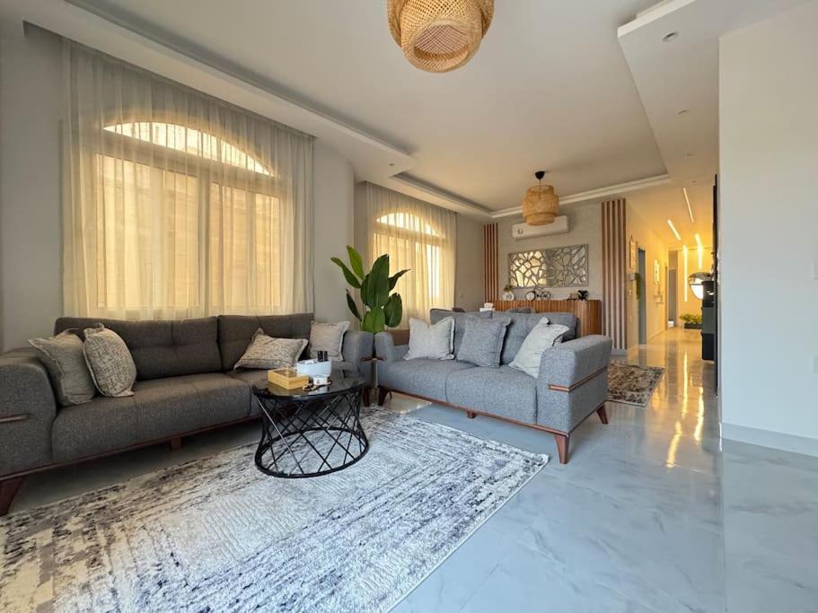 Luxury 3Br Apartment West Somid, Giza 6th of October City ภายนอก รูปภาพ